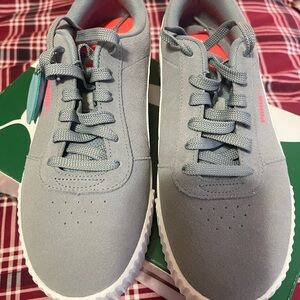Puma Light Gray Sneakers with Pink Highlights